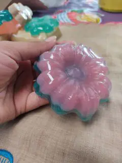Jabón de rosas y miel - Imagen 2